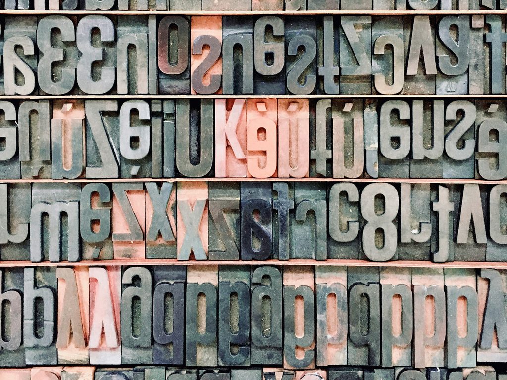 graphiste éditorial typographie